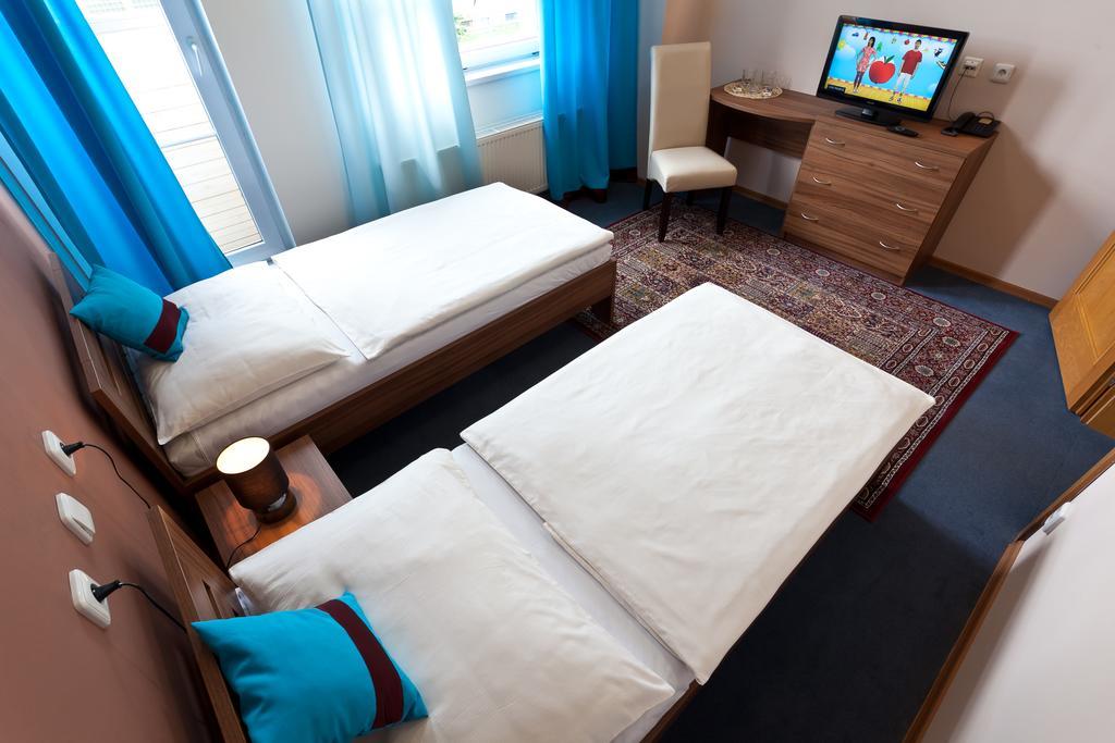Sareza Hotel Ostrava Exteriör bild