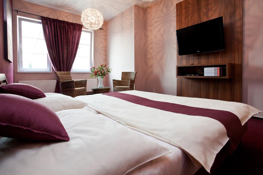 Sareza Hotel Ostrava Exteriör bild