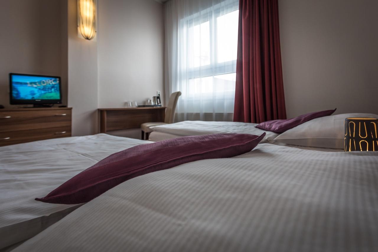 Sareza Hotel Ostrava Exteriör bild