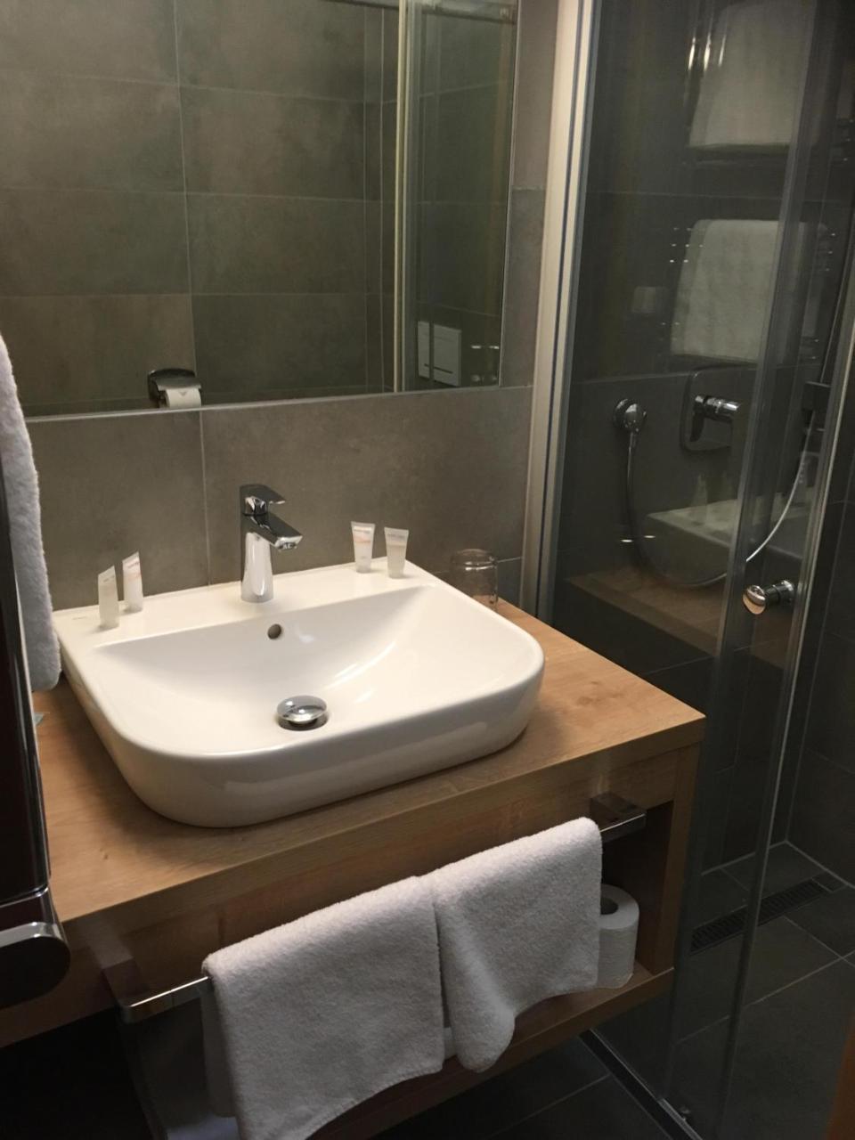 Sareza Hotel Ostrava Exteriör bild